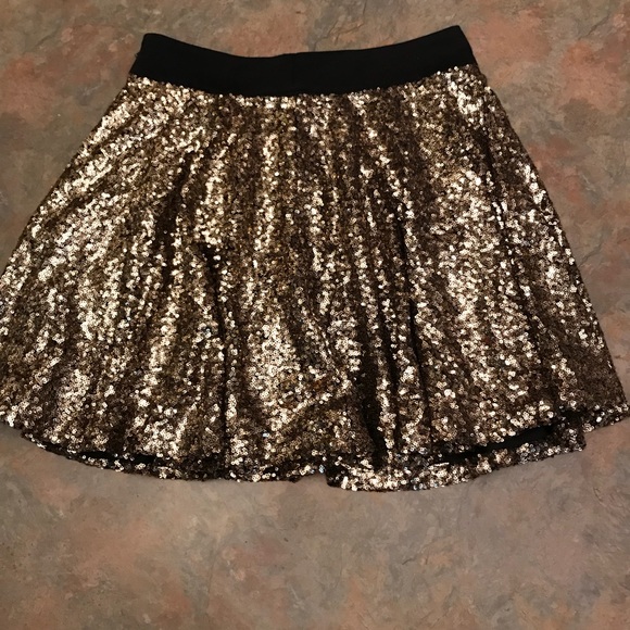 MINKPINK Frill Gold Sequin Skirt 💙 - Picture 1 of 6